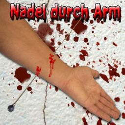Nadel durch Arm Trick für Halloween