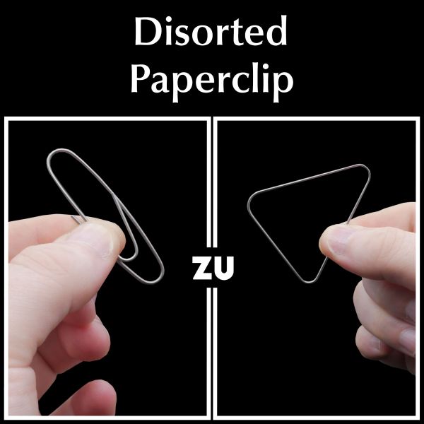 Disorted Paperclip Büroklammer die sich in der Hand des Zuschauers verbiegt